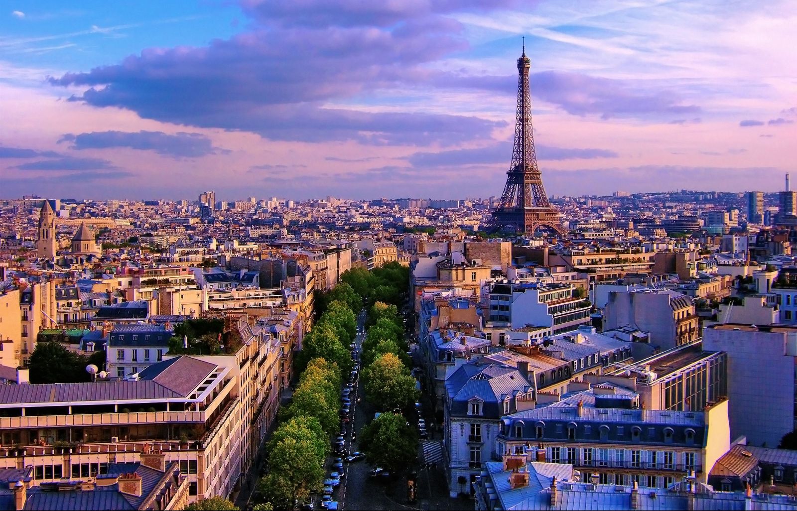 Thành phố Paris nhìn từ trên cao - 10 thành phố du lịch nổi tiếng