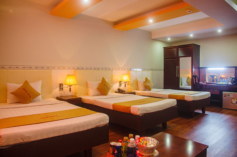 Phòng khách sạn deluxe 3 giường đơn rộng rãi cho 3 người