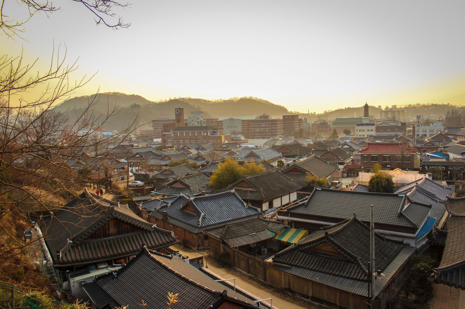 Jeonju_diem_den_du_lich_hap_dan_nhat_chau_a-Helenhotellongxuyen