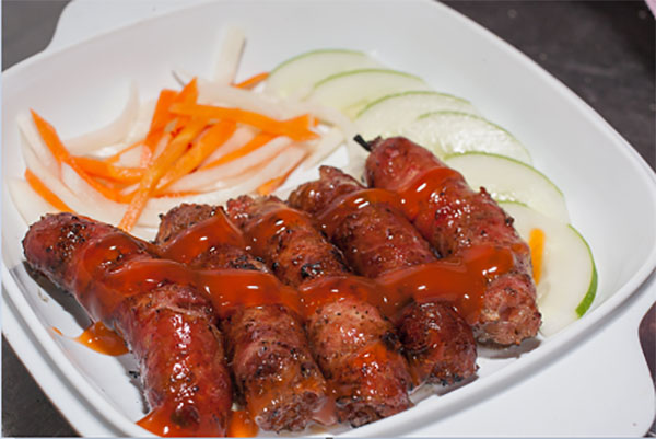 Lạp xưởng bò Tung Lò Mò - 10 món ăn ngon - đặc sản An Giang