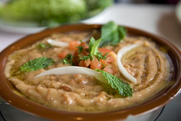 Ful Medames bữa ăn sáng lâu đời từ AI Cập cổ đại