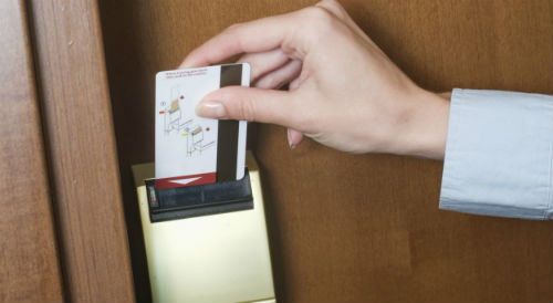 khóa phòng khách sạn bằng thẻ từ - khách sạn tại Long Xuyên