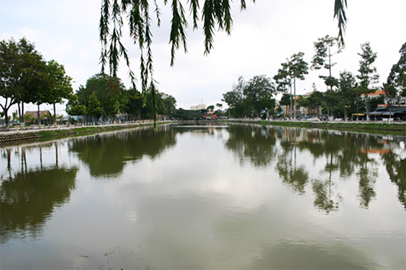 Hồ Nguyễn Du _ thành phố Long Xuyên - An Giang