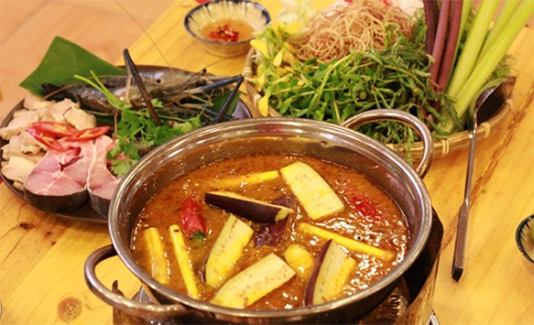 Lẩu mắm dặc sản Long Xuyên