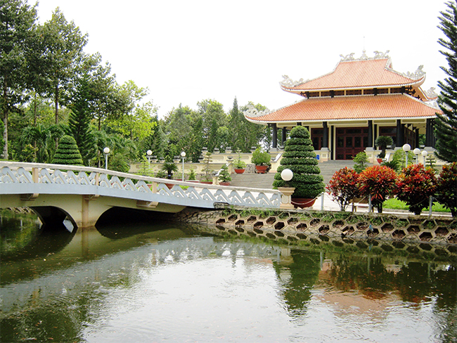 Đền thờ chủ tịch Tôn Đức Thắng ở xã Mỹ Hòa Hưng - TP Long Xuyên - An Giang