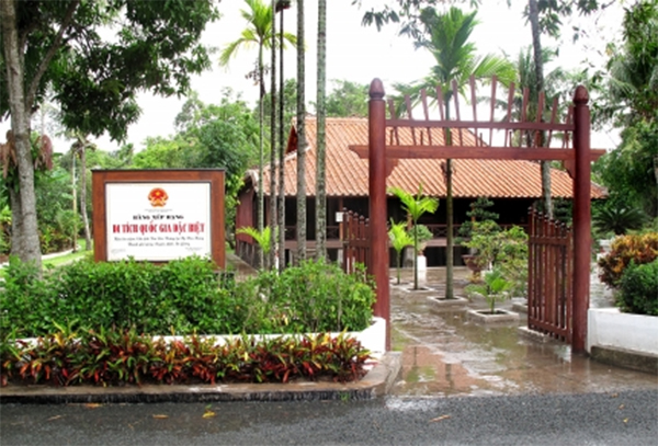 Khu nhà sàn thời thơ ấu của chủ tịch Tôn Đức Thắng